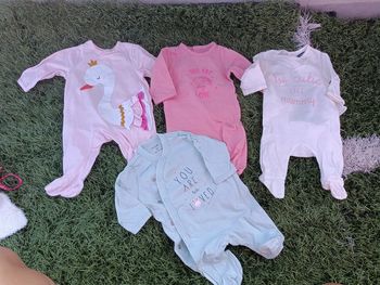 Lot grenouilleres 1 mois