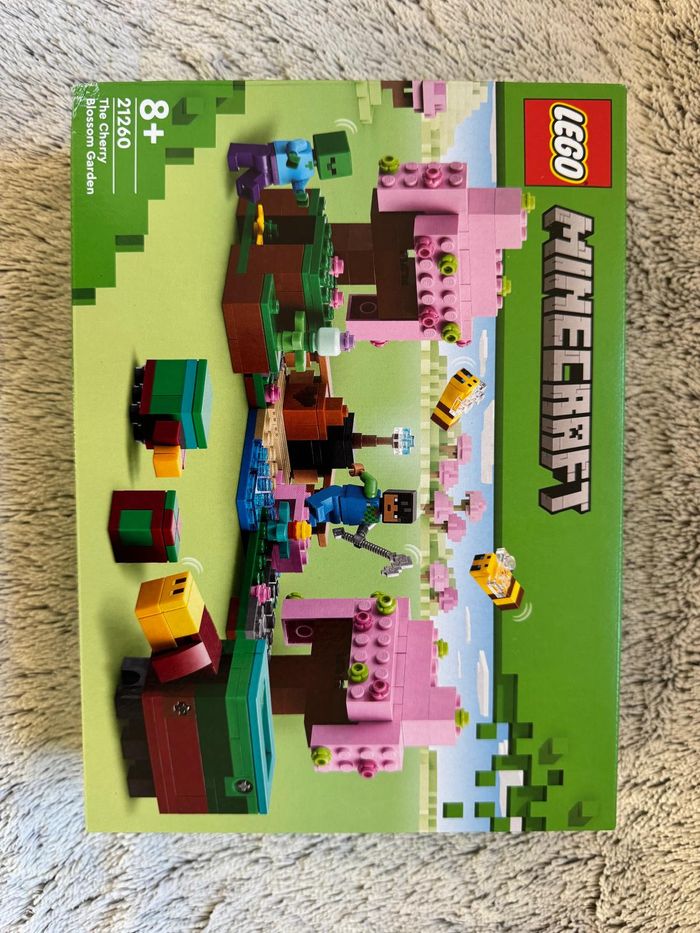 LEGO Minecraft 21260 – Le jardin des cerisiers en fleurs – 304 pièces – Neuf scellé