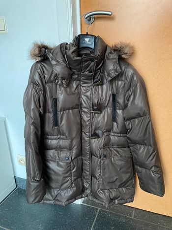 Magnifique doudoune avec capuche amovible 🌼 taille L