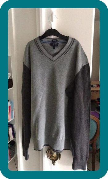 Pull Armani Col V