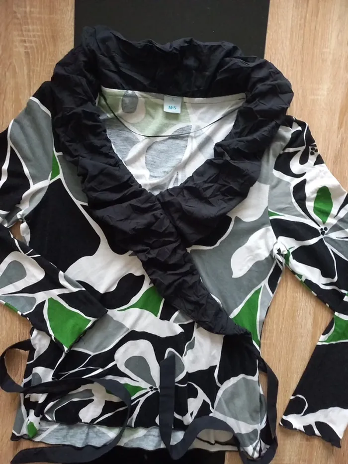 Haut M&S T.M - photo numéro 9