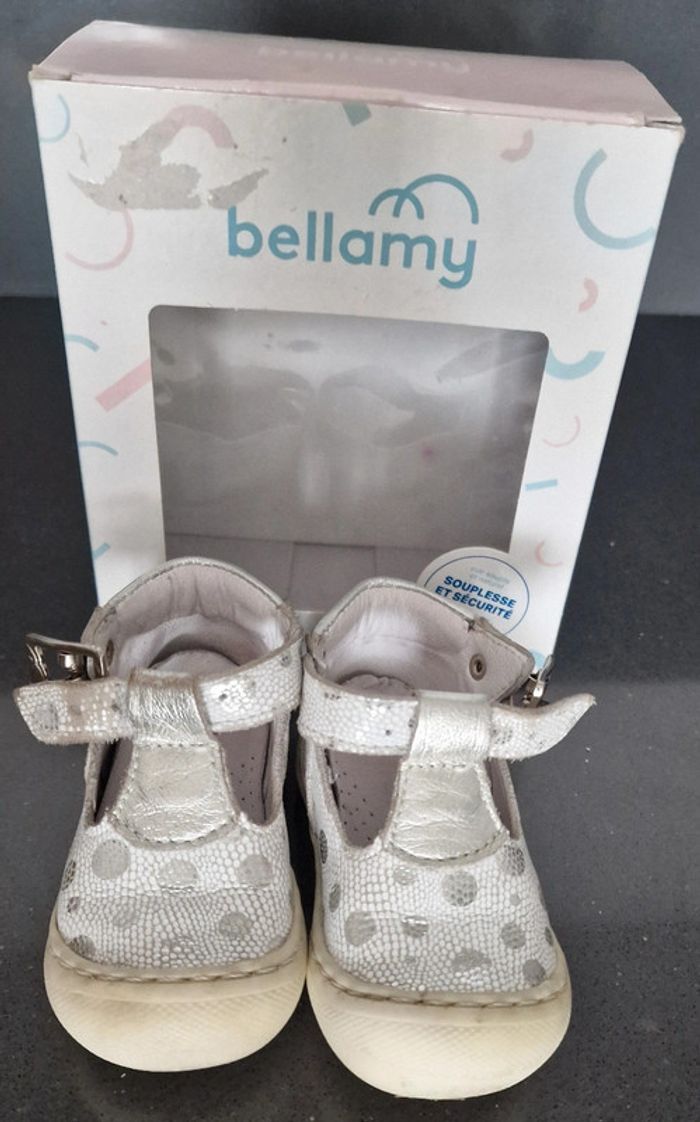 Chaussures 👟 1er pas babies T18 (BE avec défaut) - photo numéro 2