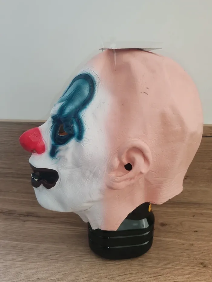 Masque de clown tueur terrifiant pour Halloween - photo numéro 2