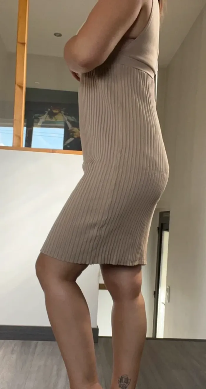 Robe beige moulante sexy cherry koko - photo numéro 3