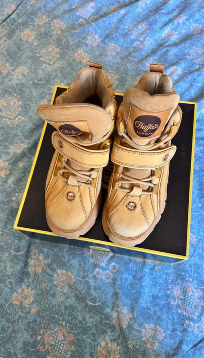 Buffalo Vintage Édition limitée moutarde taille 37 neuve - photo numéro 5