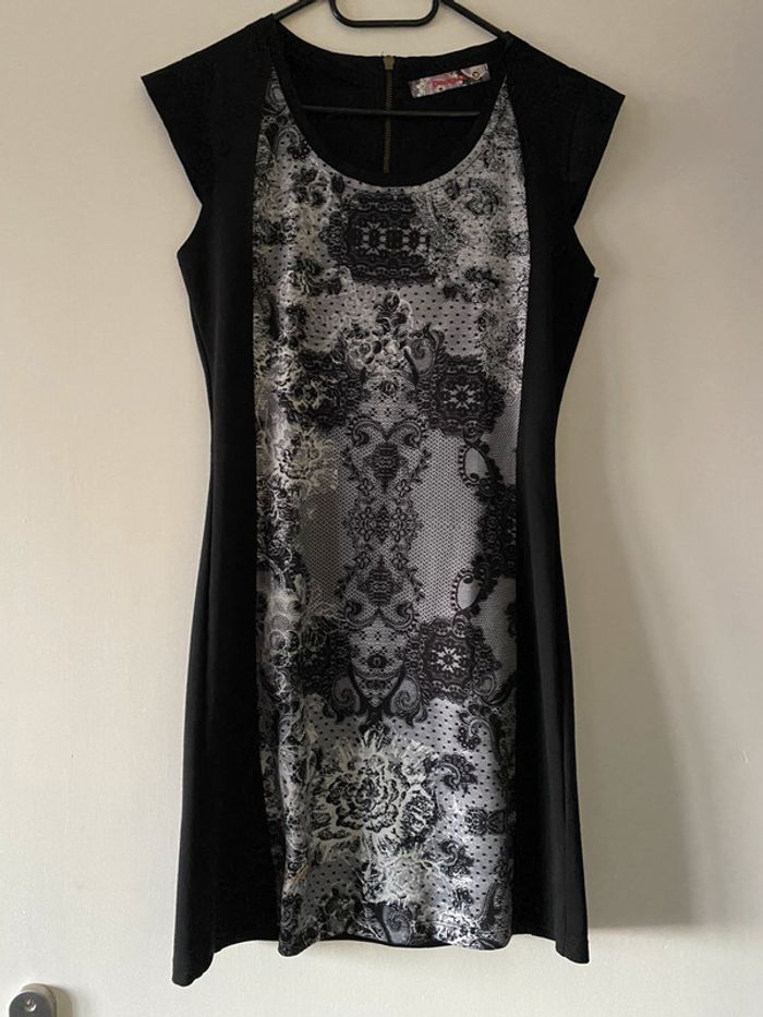 Robe Desigual Taille M - photo numéro 2