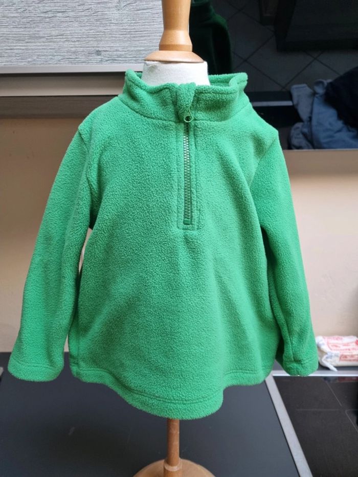 Pull vert bien chaud