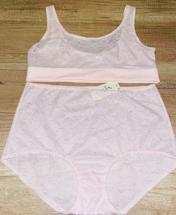 Ensemble culotte+brassière dentelle extensible