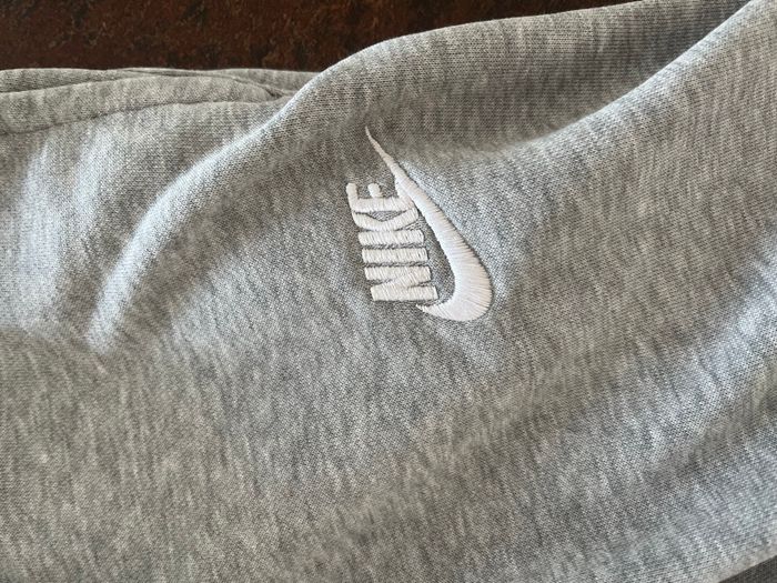 Jogging Nike gris - photo numéro 4