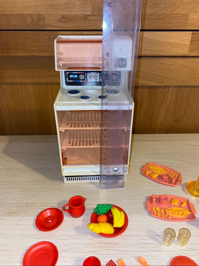 Mattel Barbie poupée 1978 cuisine four vaisselle fruits cuisinière kitchen furniture - photo numéro 9