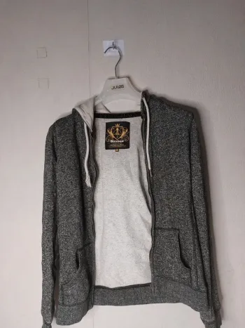 Veste a fermeture gris avec capuche " BiZZbee Authentique"