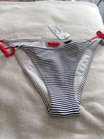 Bas de maillot de bain taille M