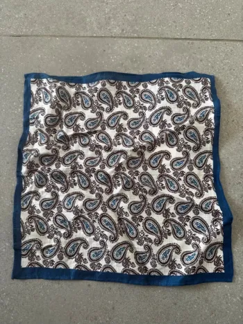 Pochette costume Mango, neuve valeur 40€