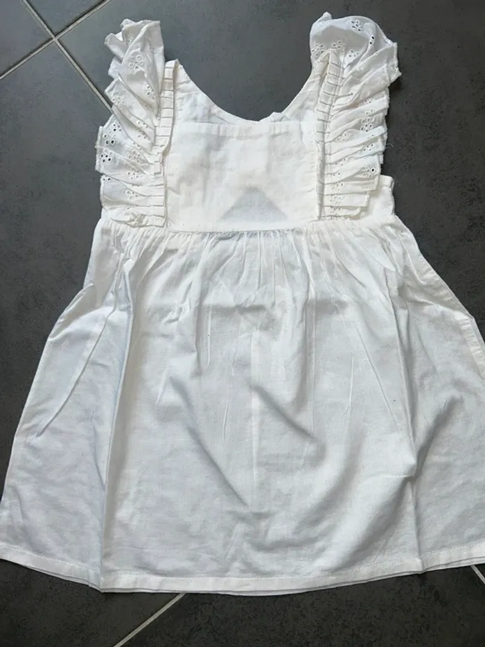 Ensemble 2 pièces robe et culotte broderie anglaise bébé fille Kiabi - photo numéro 2