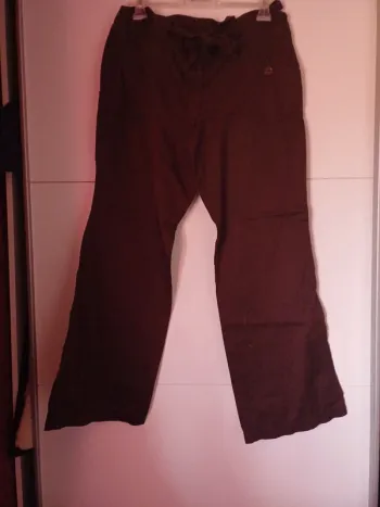 Joli pantalon habillé taille 46 pour le printemps