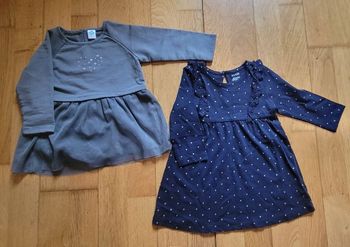 Lot 2 robes