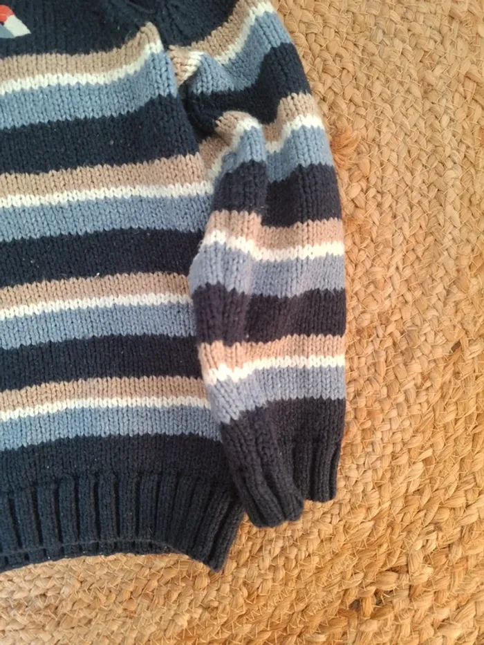 Pull en maille 24 mois - photo numéro 3