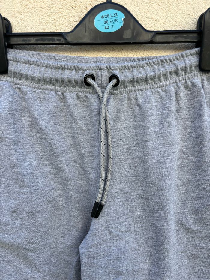 Short ´ freegun ´ taille 14 ans - photo numéro 2