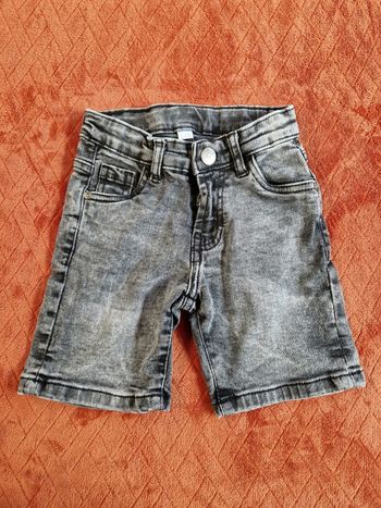 Short en jeans gris