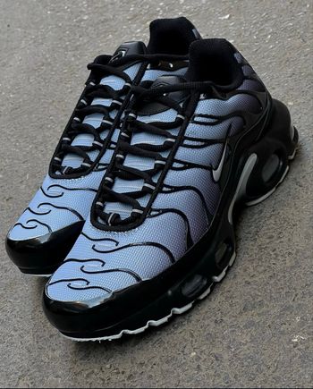 Nike tn noir gris blanc 43