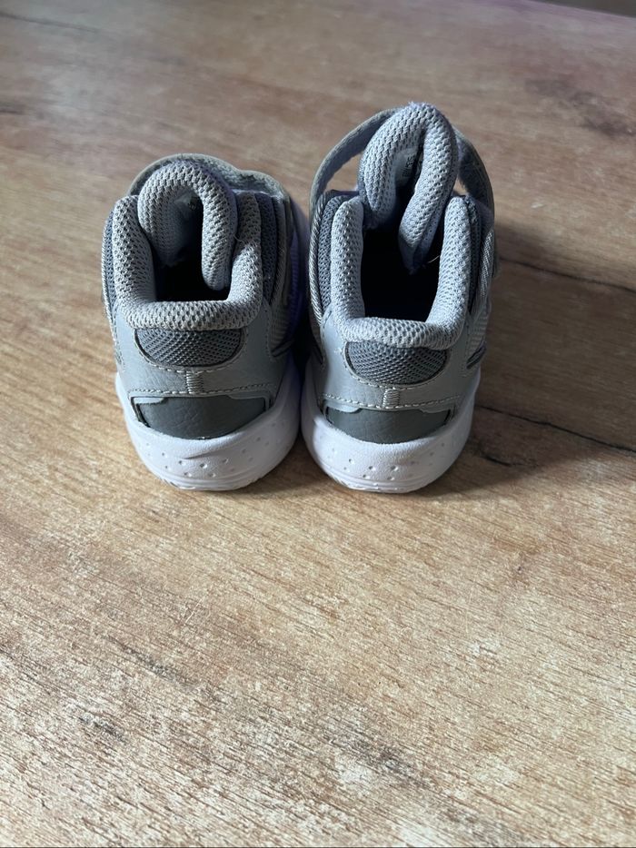 👟 Jordan Flight – Taille 21 - photo numéro 2
