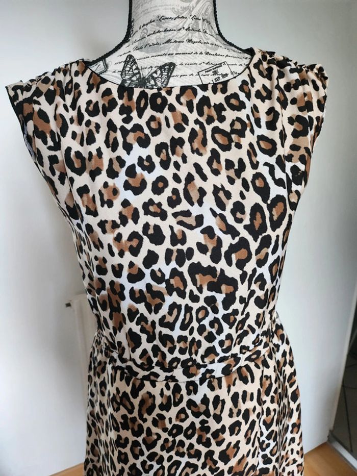 Ravissante robe Léopard de marque H&M et de taille 34 - photo numéro 3