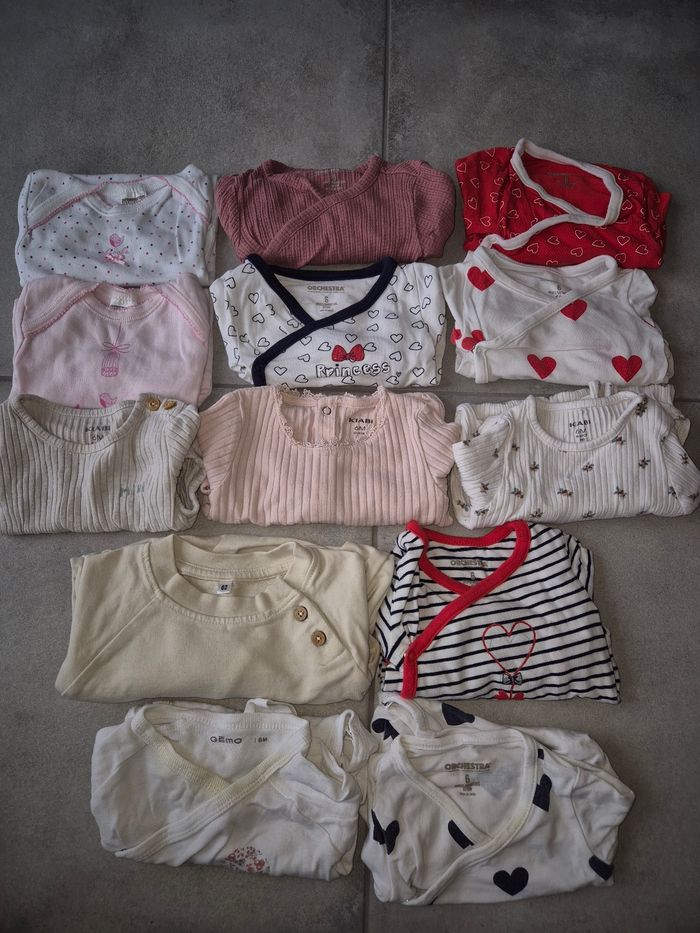 Lot vêtements 6mois fille - photo numéro 3