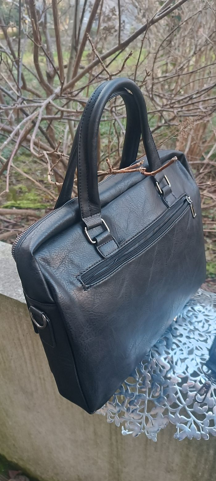 Sac business en cuir pu noir neuf jamais utilisé - photo numéro 10