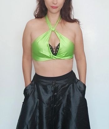 Top crop satin neuf taille 38