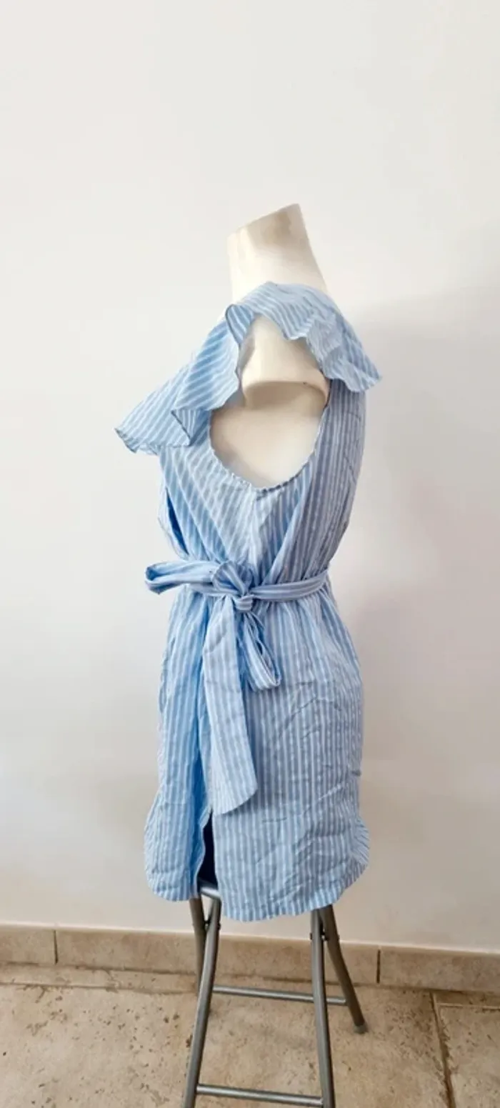 Robe courte bleues blanches rayées asos 40 - photo numéro 3