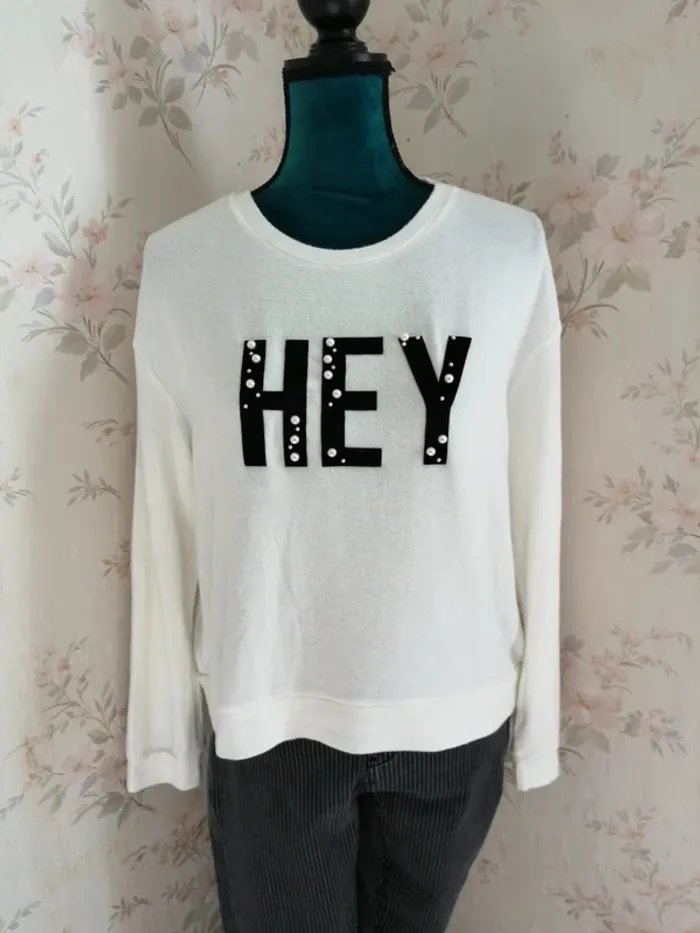 Pull fin doux crème à message hey avec perles / jennyfer / (L) - photo numéro 2
