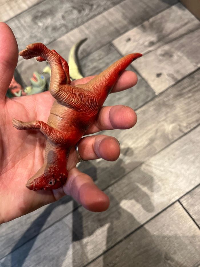 Lot dinosaures - photo numéro 18