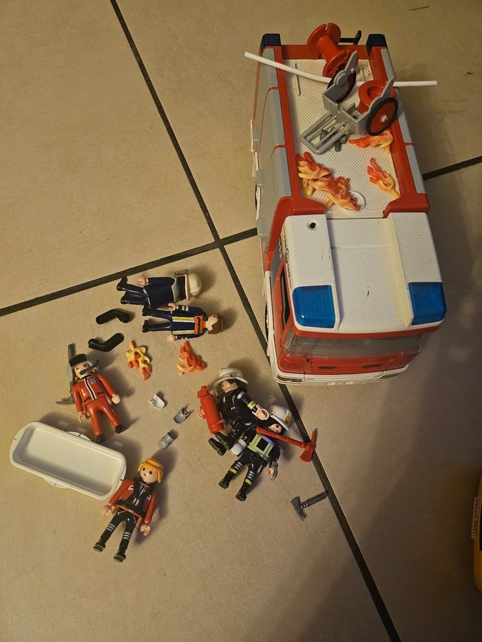 Lot playmobil - photo numéro 6