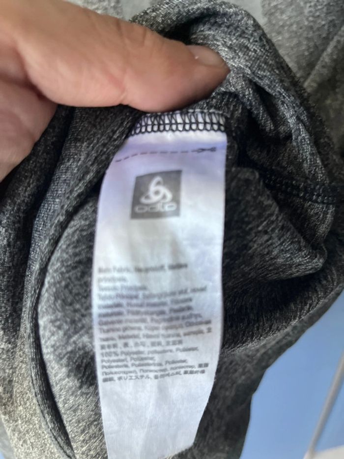 T-shirt de Running Odlo. L. Gris. Excellent état. - photo numéro 5