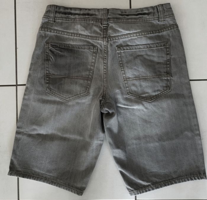 Bermuda Kiabi en jean gris
Taille XS / 14 ans - photo numéro 3