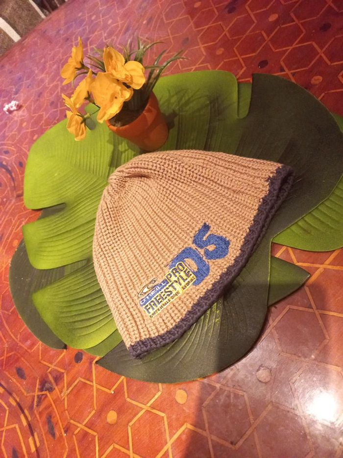 Bonnet rare mixte collector athlète snowkite Freestyle Pro petite taille