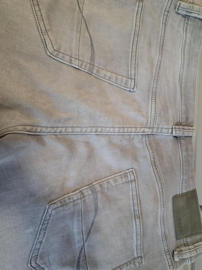 Joli jean homme Celio C15 straight W34 L32 gris clair très bon état - photo numéro 8