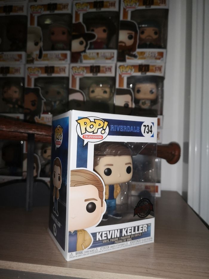 Funko pop Television Riverdale 734 Kevin Keller Special edition - photo numéro 2