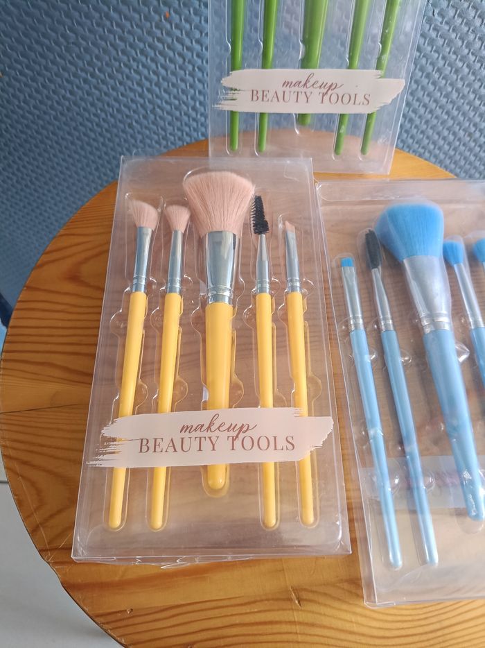 Lots de 15 pinceaux de maquillage. - photo numéro 2