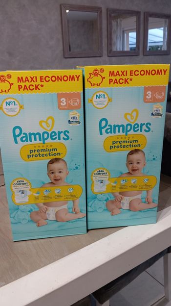 carton Pampers premium protection taille 3