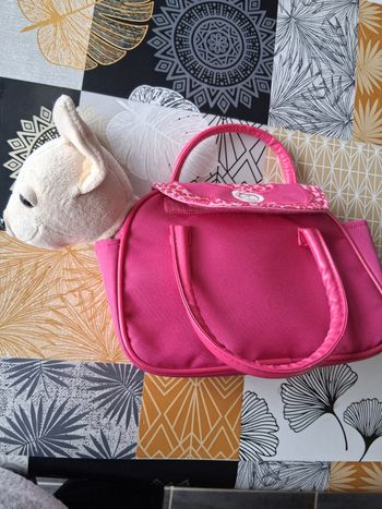 Petit chien et son sac ChiChi love 