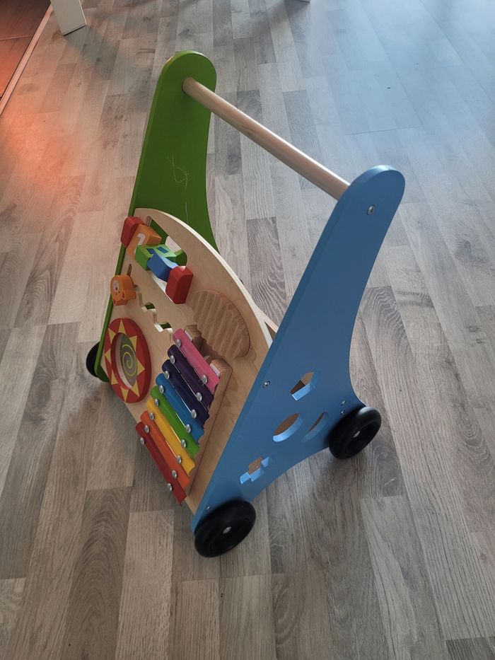 Chariot de marche en bois - photo numéro 2