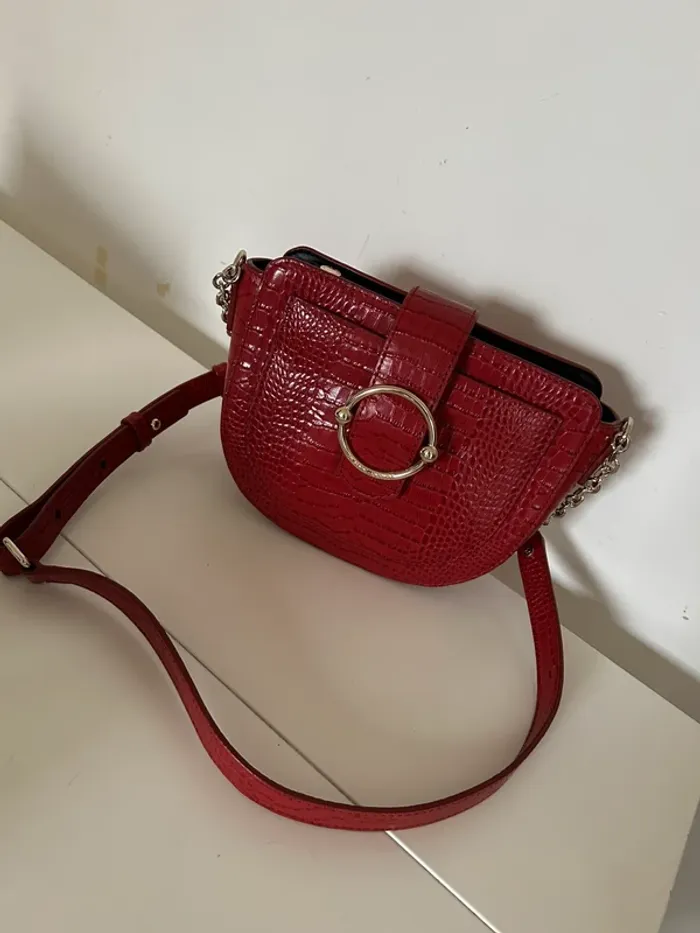 Claudie Pierlot, sac en cuir rouge - photo numéro 8