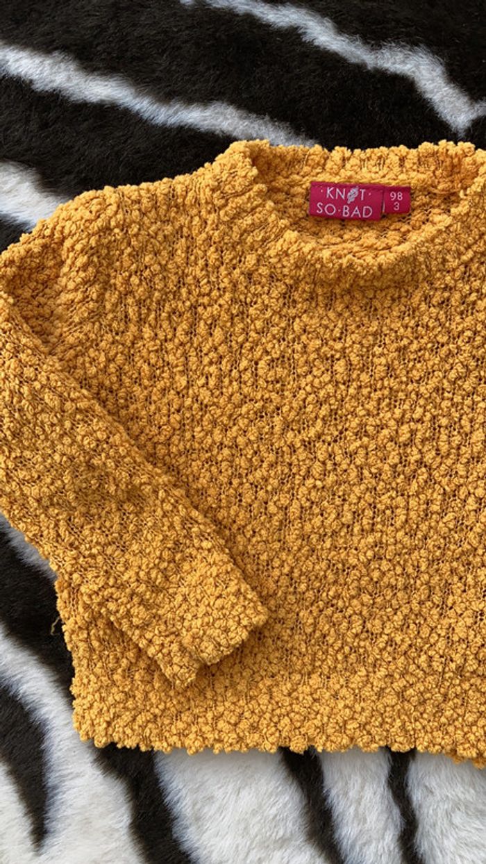 Pull moutarde bouclé 3 ans (98) - photo numéro 2
