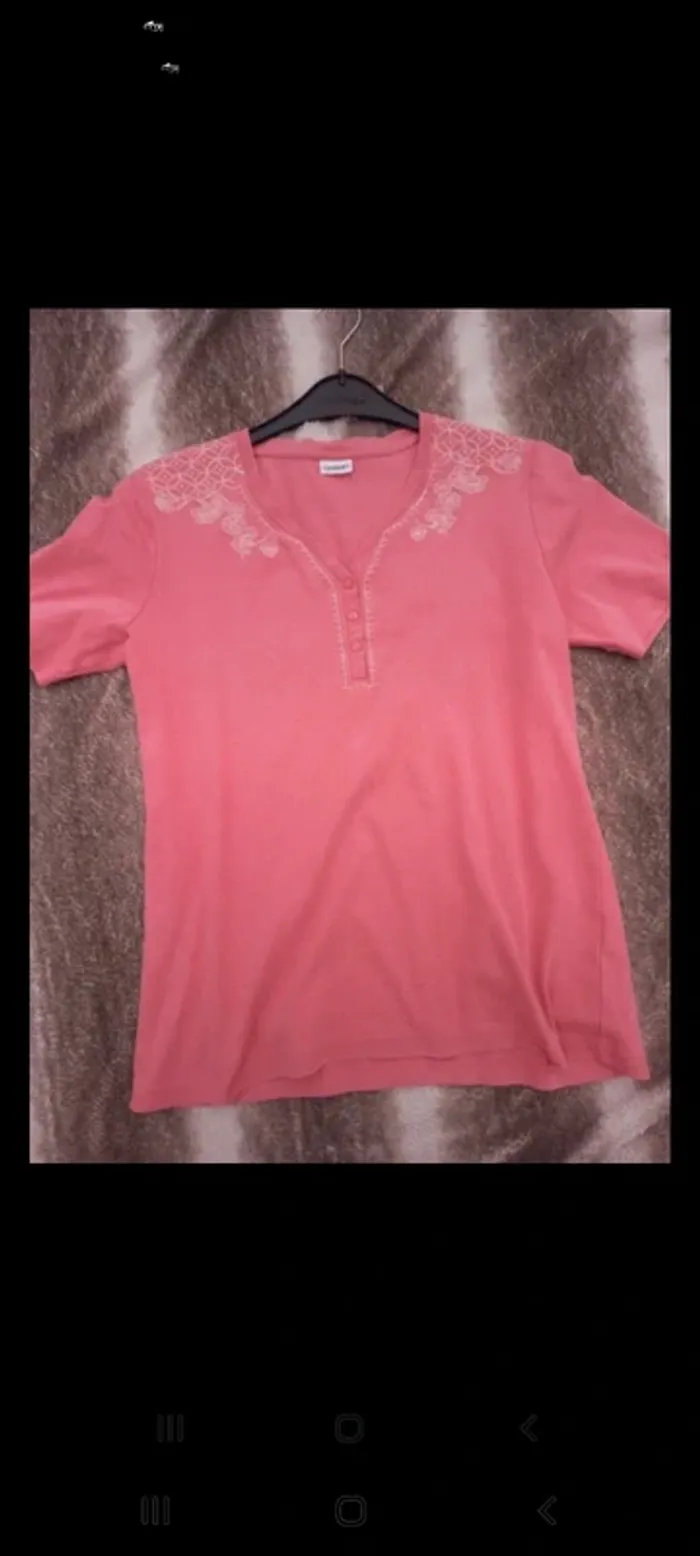 Tee-shirt 👕 Damart t.42-44 - photo numéro 4