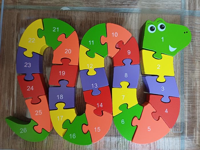 Puzzle en bois chiffres et lettres - photo numéro 2