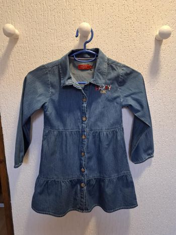 Belle robe Tissaia 4 ans en jean manches longues excellent état