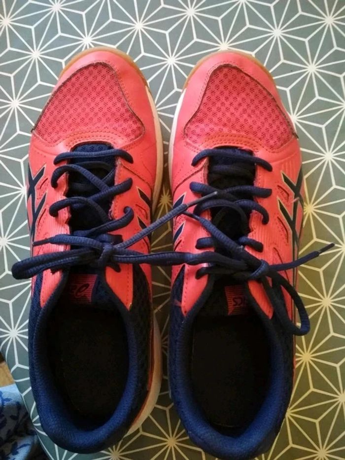 Baskets Asics indoor pointure 40