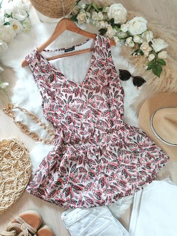 Jolie haut taille 46