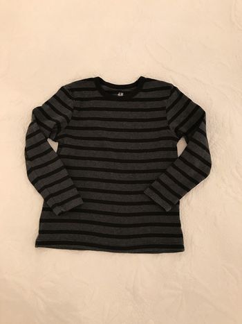 T-shirt à rayures gris et noir  manches longues